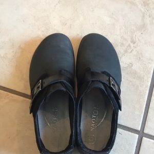 Naots Clogs. Black Leather